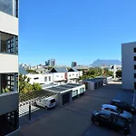 Quayside 1 Bedroom Apartment In Century City