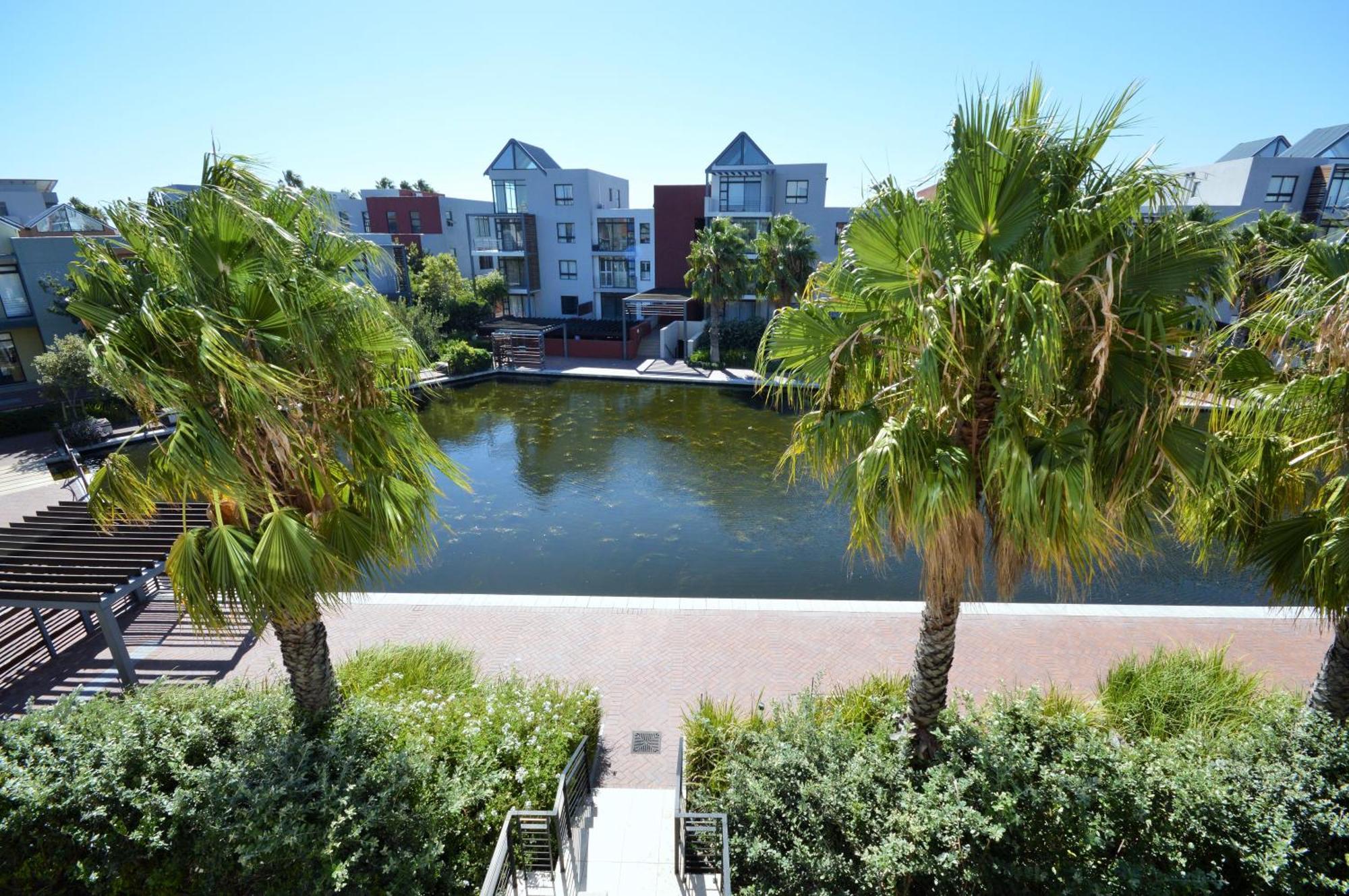 Quayside 1 Bedroom In Century Apartment